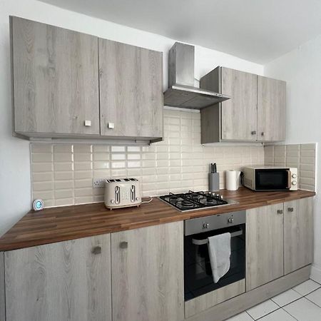 Вилла Large 3 Bed - 10 Mins To Centre Ливерпуль Экстерьер фото